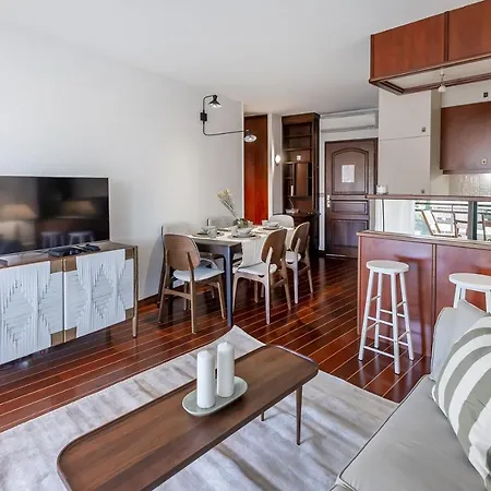 Bord De - Wifi, Ac, Parking, 6pers Lägenhet